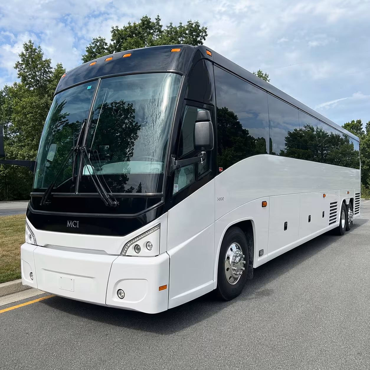 minibus rentals from virginia beach to chartway arena concerts